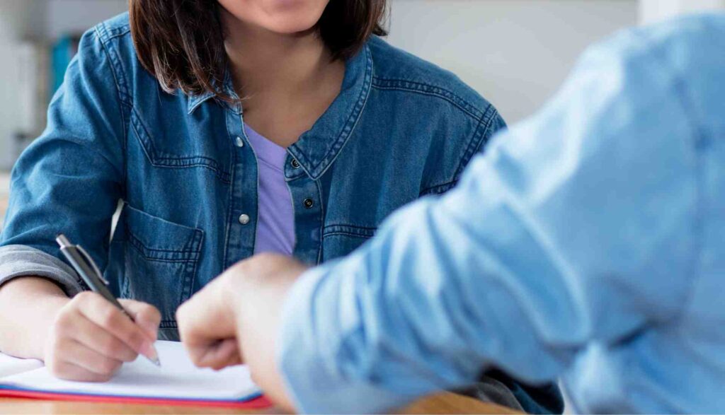 Yläkoululaiselle yksityisopetusta