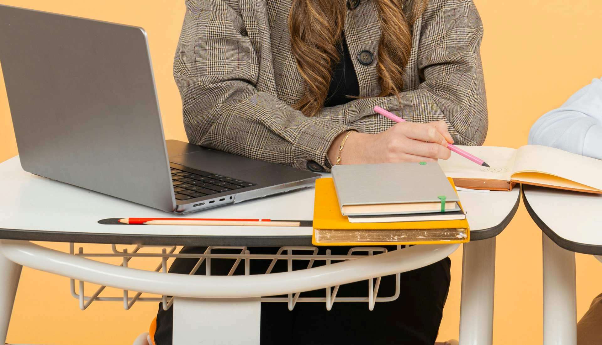 Hei Albert -oppimissovellus peruskoulun taitojen harjoitteluun